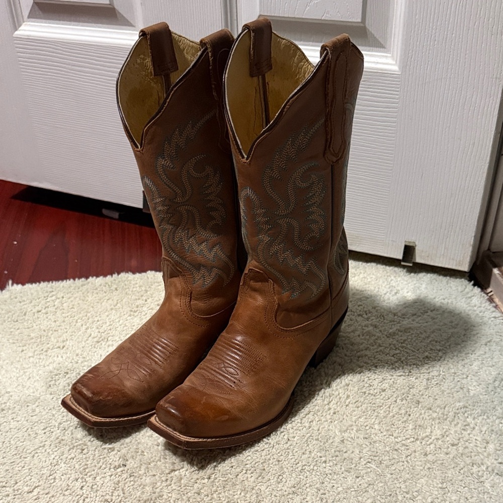 Nocona Brown Leather Heeled Boots